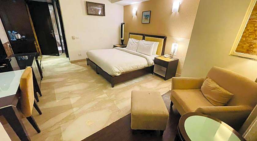 Venizia Sarovar Portico Delhi