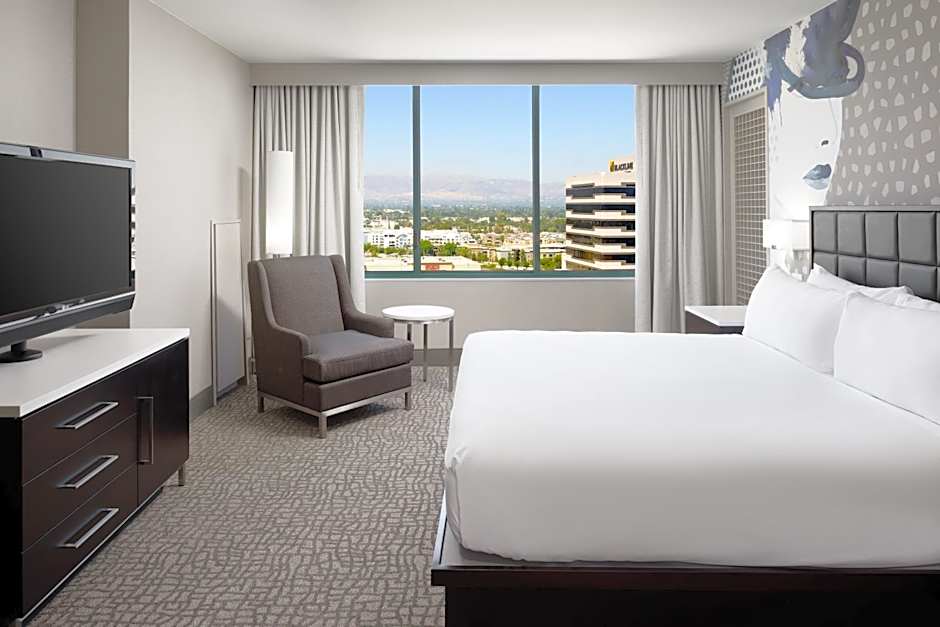 Hilton Woodland Hills/Los Angeles