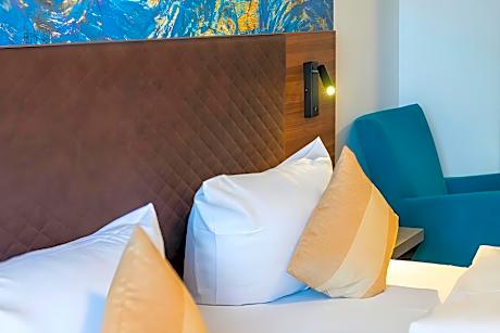 Twin Room with Bathroom