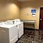 Quality Inn & Suites Pearsall