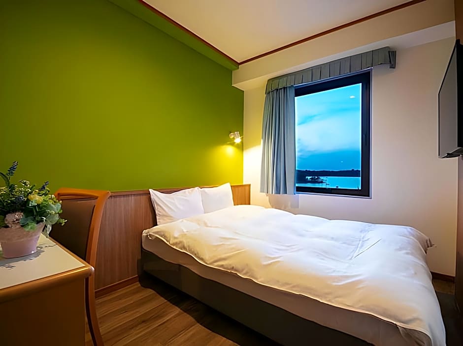 Mito Hotel Season