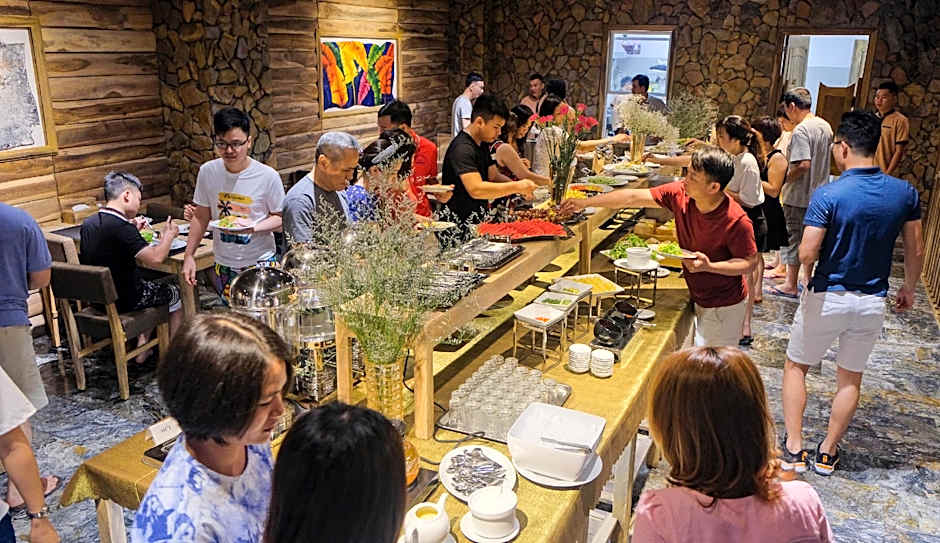 Rustic Hotel Quy Nhon Powered by ASTON