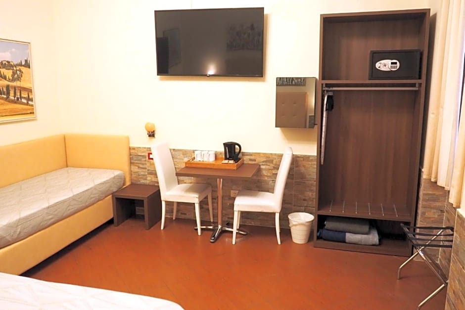 Hotel Ester