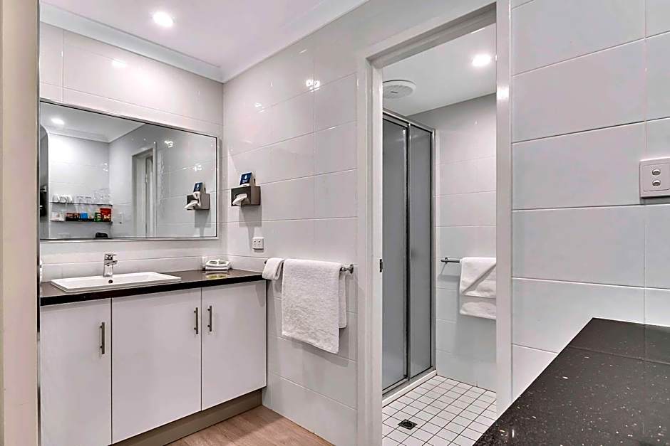 Quality Inn Railway Motel