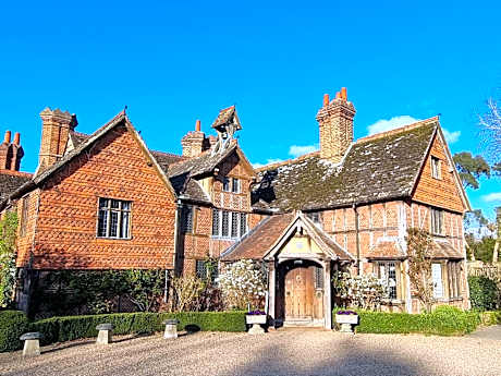 Langshott Manor - Luxury Hotel Gatwick