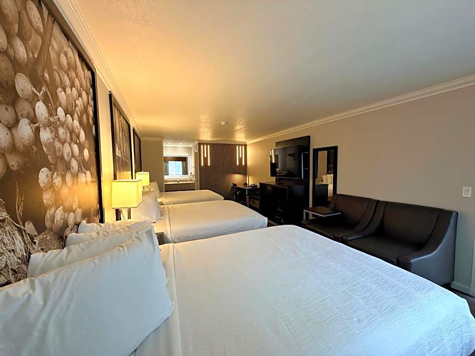 The Orchard Hotel Ukiah Wine Country Free Breakfast, Pool, & Hot Tub