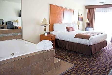 1 King Bed Non-Smoking Jacuzzi Microwave Fridge Full Breakfast