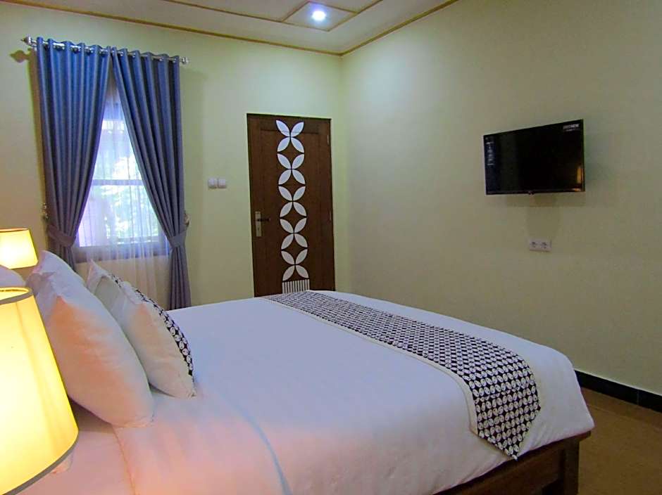 Anang Bed & Breakfast Syariah by Ndalem Beong