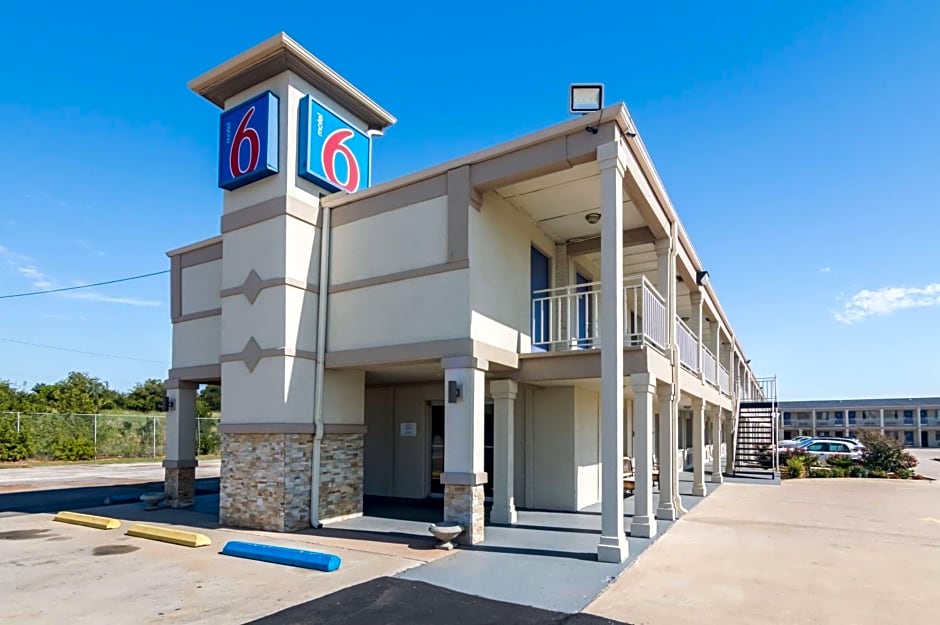 Motel 6-Wichita Falls, TX - North