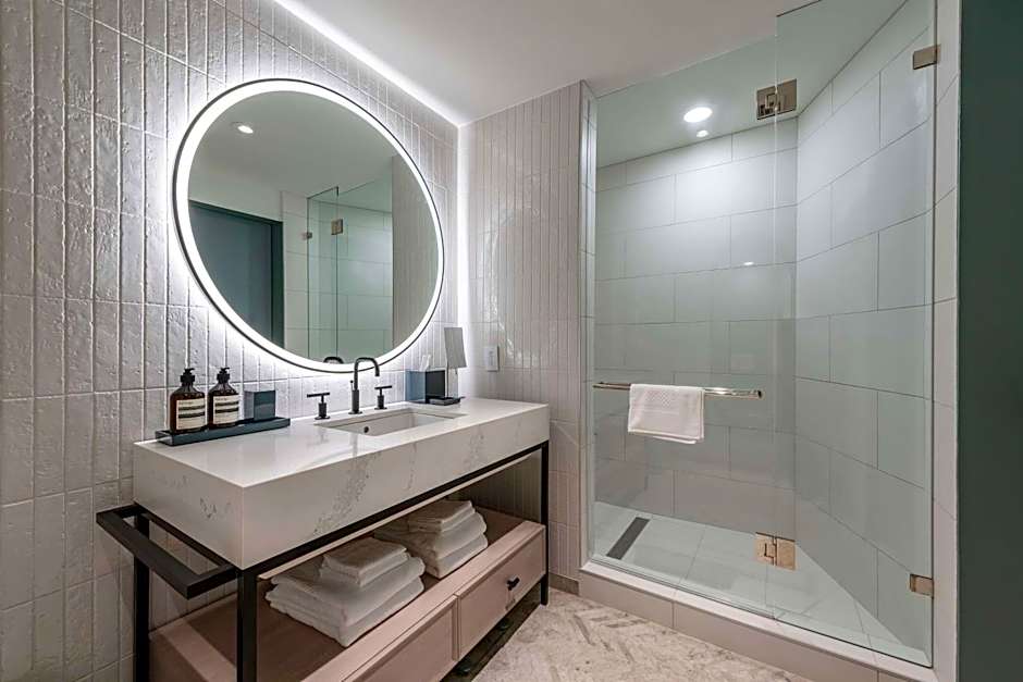 The Morrow Washington DC, Curio Collection By Hilton