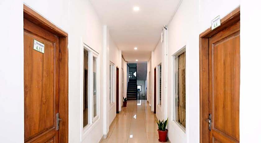 RedDoorz near Taman Rekreasi Selecta