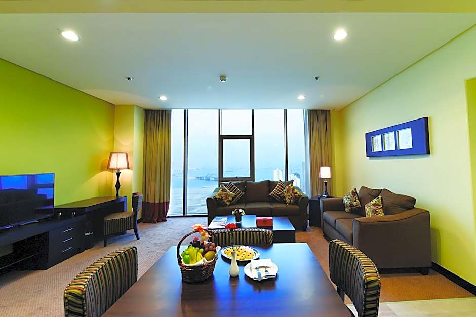 Orange Suites Hotel.