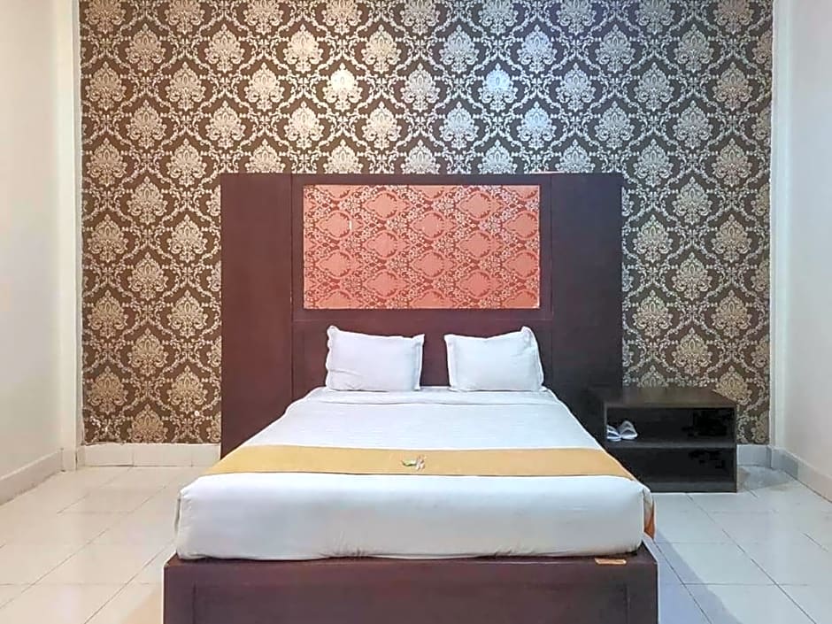 Hotel Puri Yasmin Potowanua Lasusua RedPartner