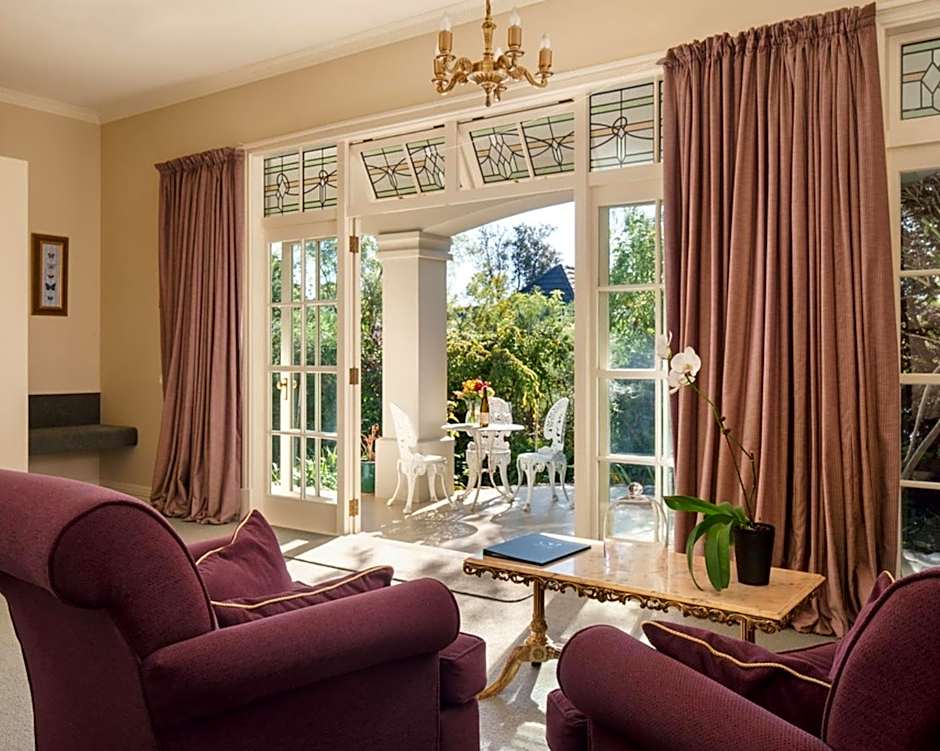 Greenmantle Estate Hotel