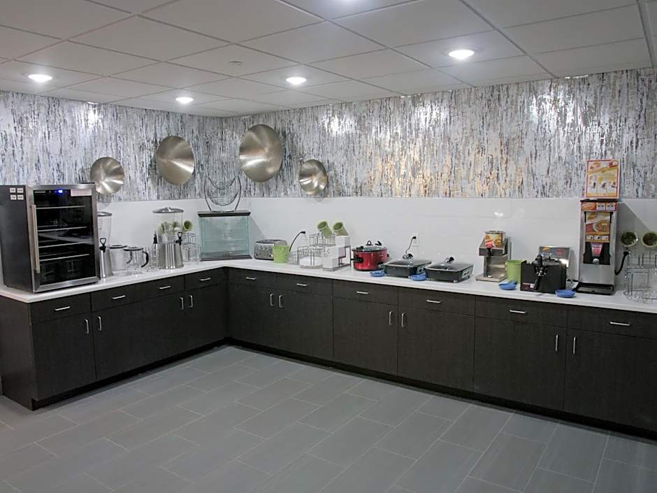 Wingate by Wyndham Louisville Airport Expo Center