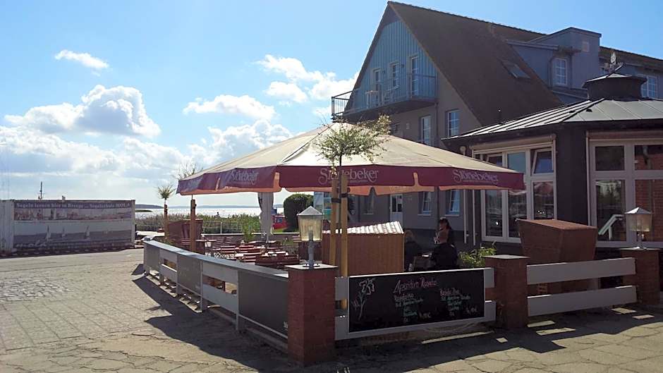 Hotel- & Ferienanlage Kapitäns-Häuser Breege