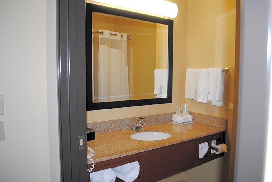 Holiday Inn Express Boonville By IHG