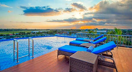 Platinum Adisucipto Hotel & Conference Center