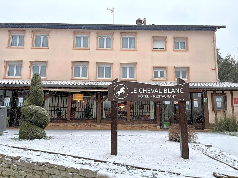 Le Cheval Blanc - Logis Hotel