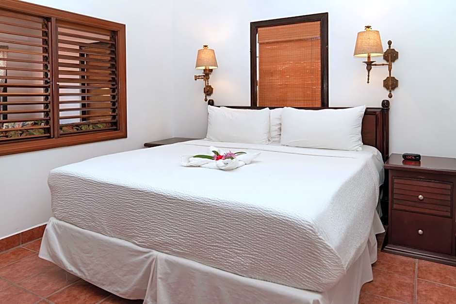 X'tan Ha- The Waterfront