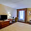 Quality Hotel and Conference Center Bluefield