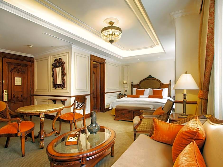 Plaza Grande Hotel