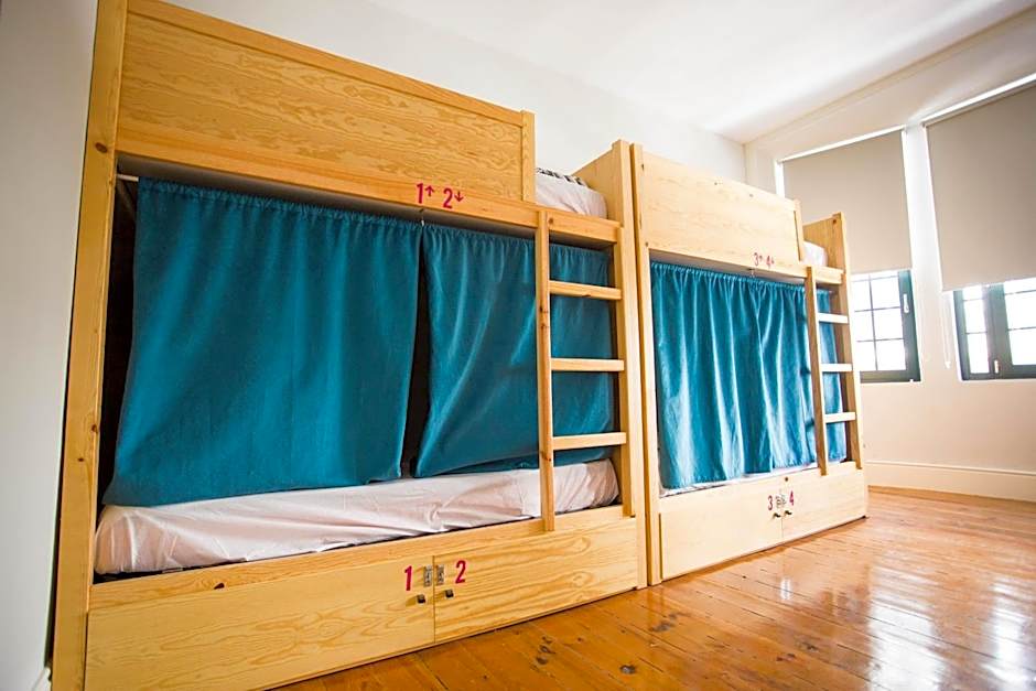 Nice Way Porto Hostel