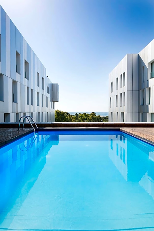 Lugaris Beach Apartments