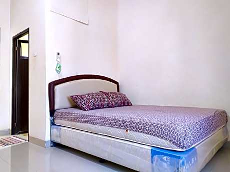 OYO 91256 Dely Homestay Syariah