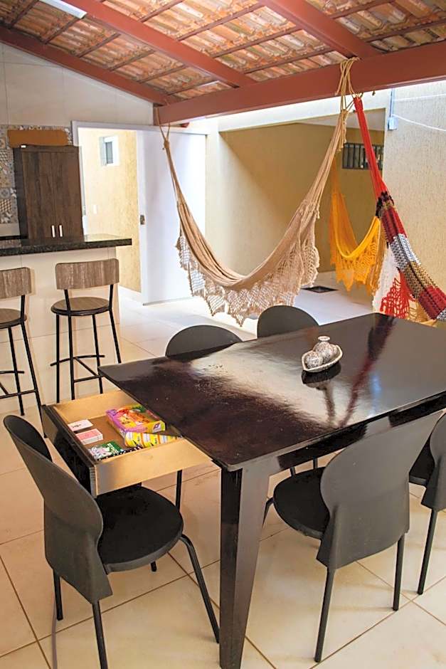 Casa com 2 Quartos e Varanda Gourmet