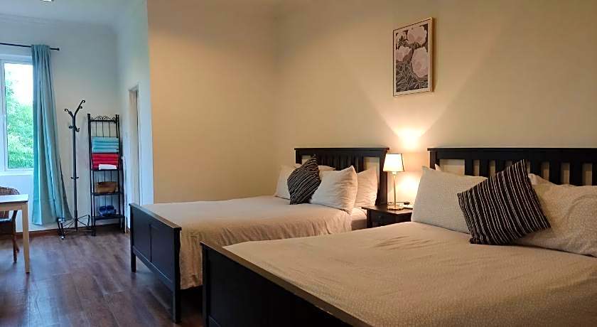 Rumah Putih B&B near KLIA