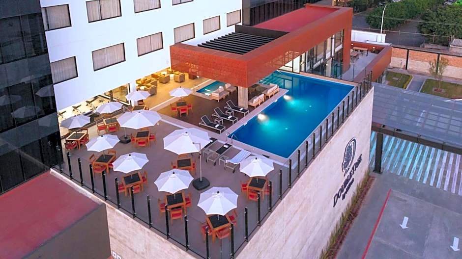 DoubleTree by Hilton Celaya