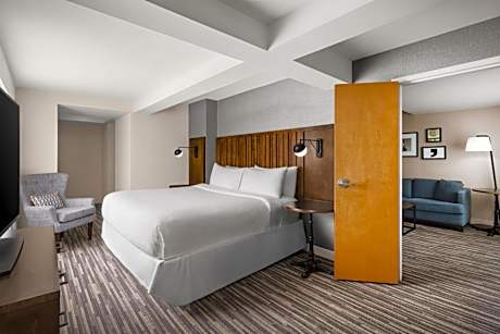 Best Western Premier Plainview-Long Island Hotel
