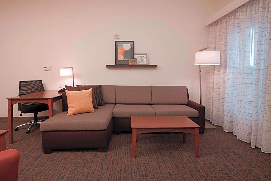 Residence Inn by Marriott Des Moines West at Jordan Creek Town Center