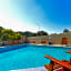 Capricorn One Beachside Holiday Apartments - Official