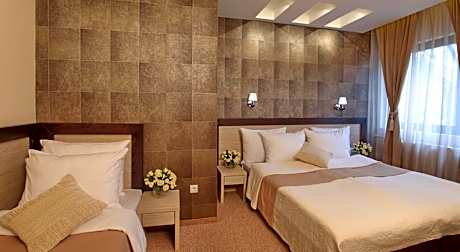 Triple Room with Parking