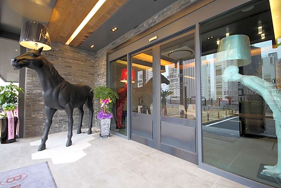 Brown Dot Tourist Hotel Busan New Port