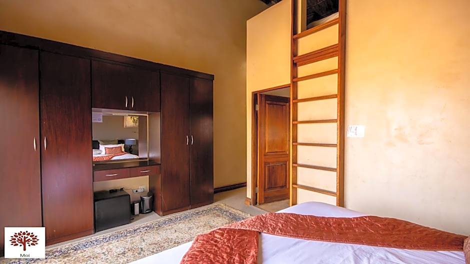 Zebula Golf and Wildlife Estate - The Milky Way Pax 12 - Moi Signature Luxury villa