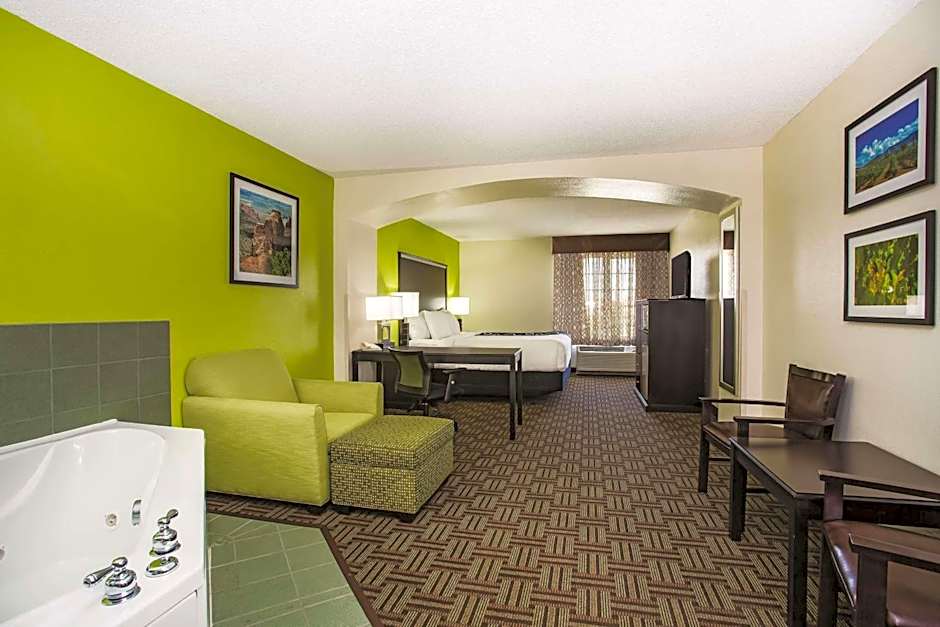 La Quinta Inn & Suites by Wyndham Fruita