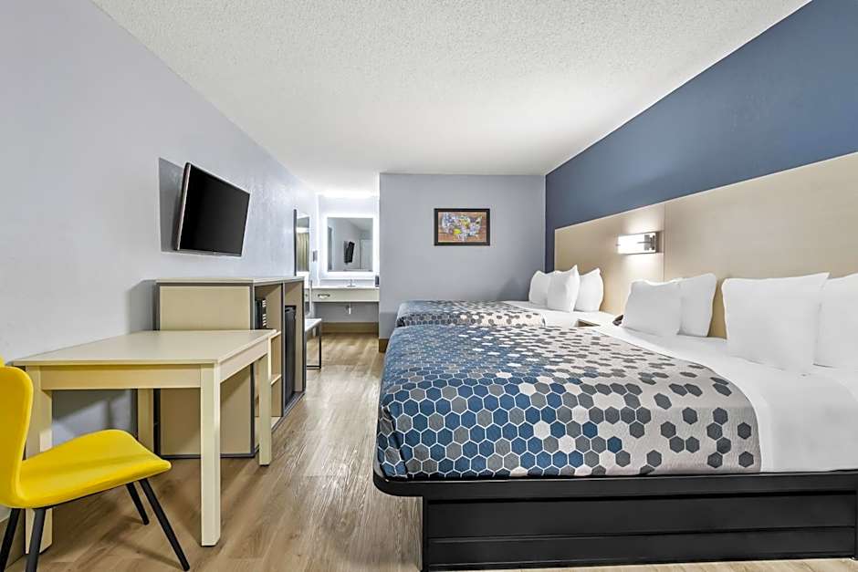 Econo Lodge Inn & Suites Cayce I-26 Airport