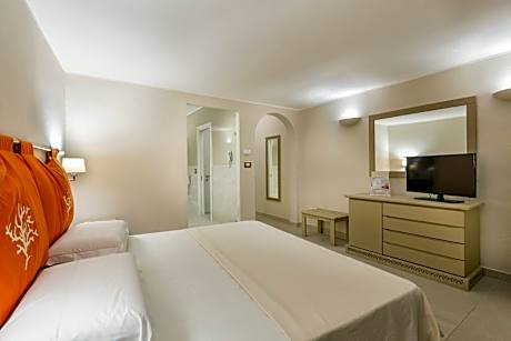 Triple Room with Sea View