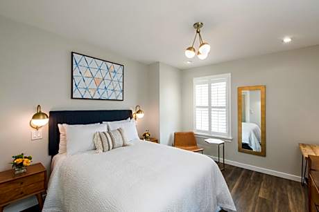 Queen Room