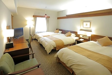 Triple - Non-Smoking