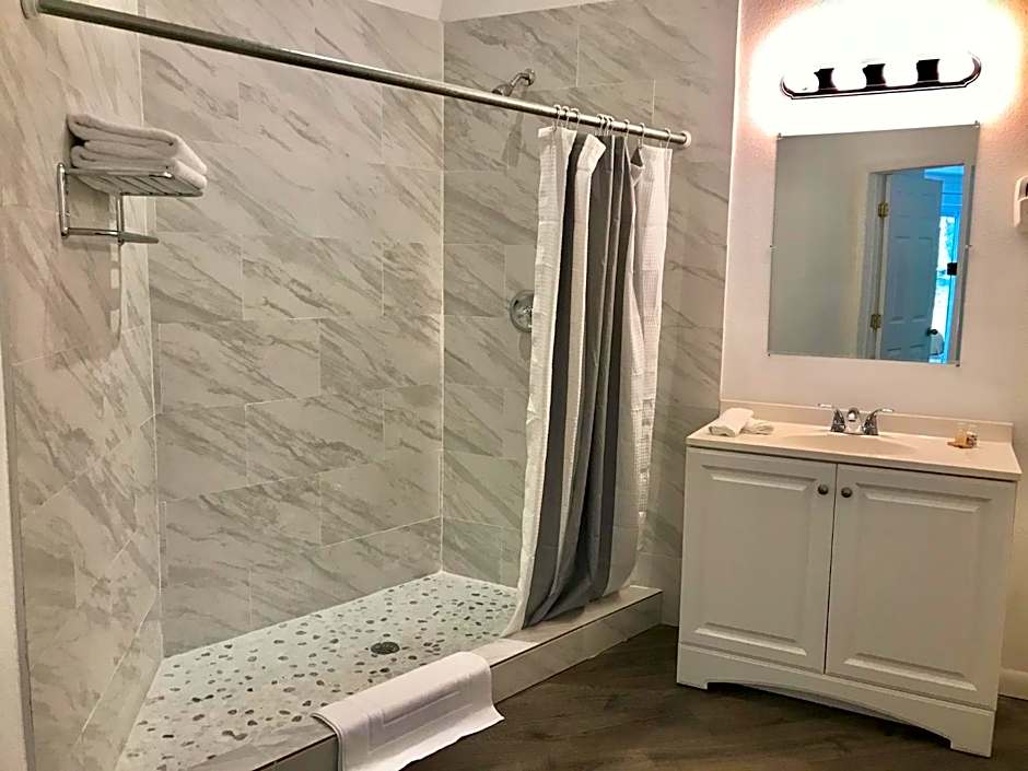 The Sunset Cove and Rainbow Room