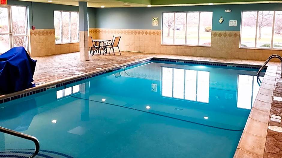 Holiday Inn Express Hotel & Suites Chicago South Lansing By IHG