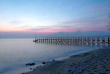 NusaBay Menjangan Resort by WHM