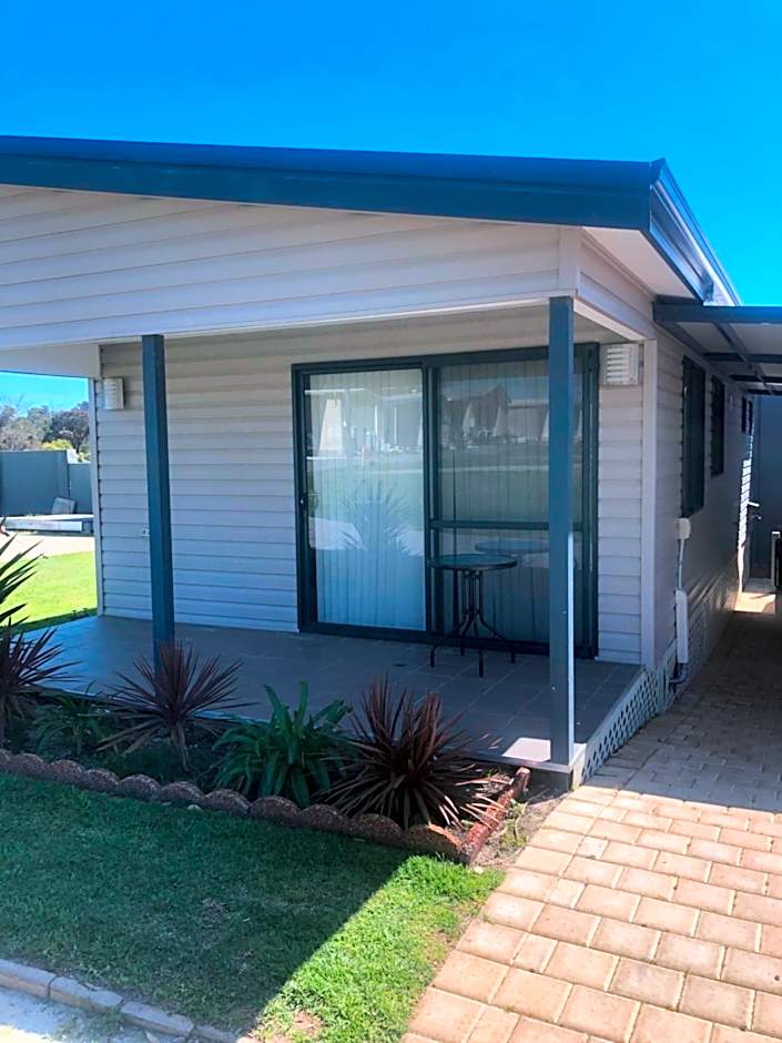 Twin Waters Caravan Park