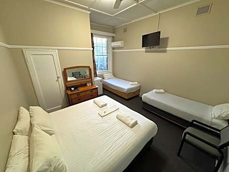 Triple Room with Private Bathroom