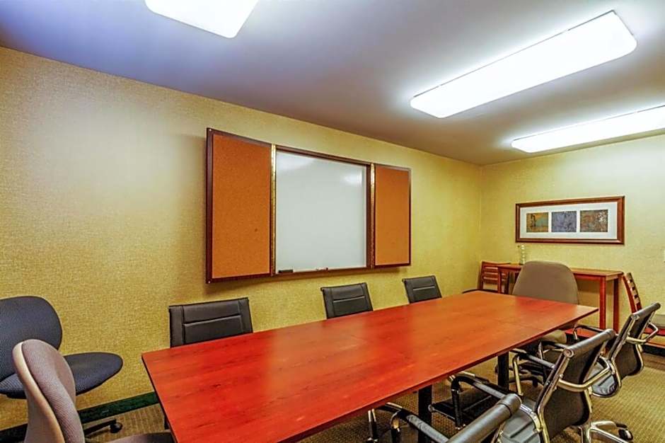 Motel 6-Green Bay, WI - Lambeau