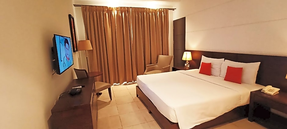 Lemon Tree Hotel Candolim Goa